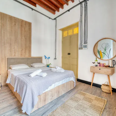 Avenue Kyrenia (Northern Cyprus)